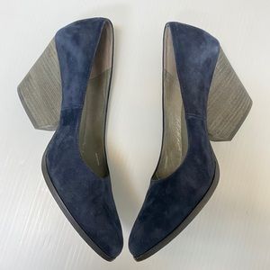 ⭐️SOLD⭐️Eileen Fisher Blue Suede Chunky Heel